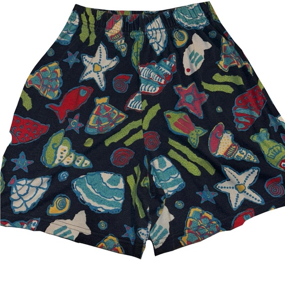 Women’s size small vintage shorts by fashion formulas - Picture 2 of 4